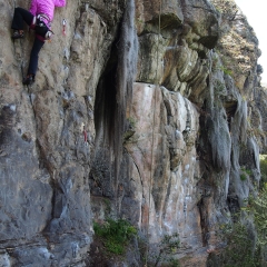Escalando una ruta difícil en yoyo