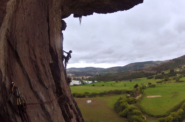 Rock climbing in Suesca